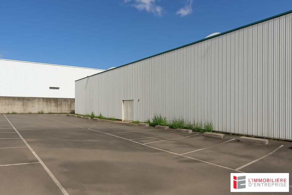 Location local d''activites 600 m² non divisibles