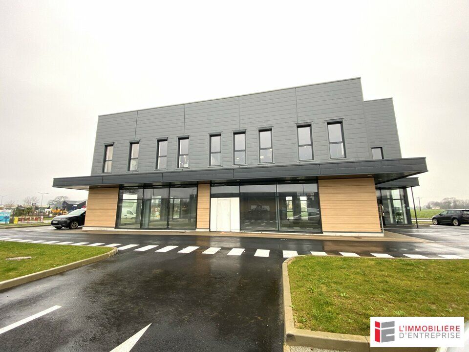 Location local commercial 300 m² non divisibles