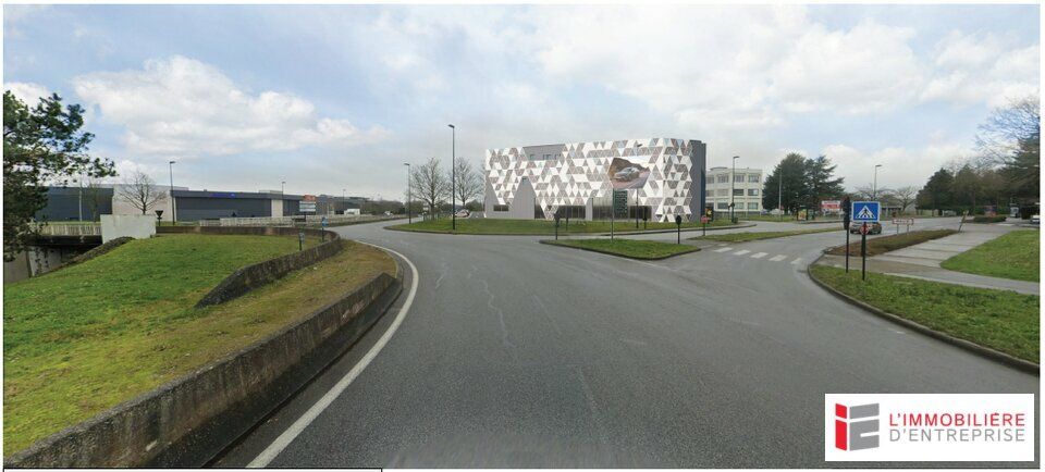 LOCATION – PLATEAU DE BUREAUX – 140 M² – PACÉ