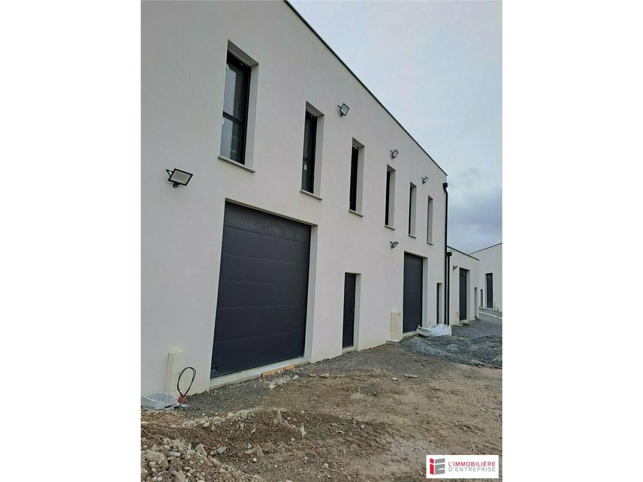 LOCATION – ENTREPÔT – 88 M² – NOYAL-CHÂTILLON-SUR-SEICHE