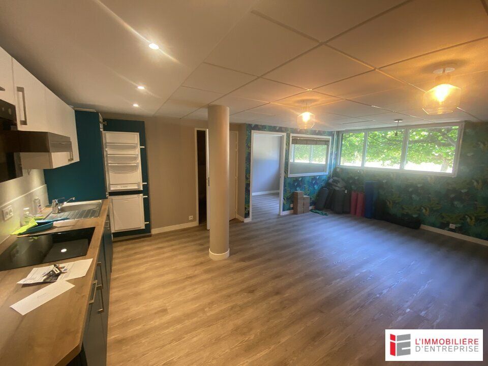 Location local commercial 40 m² non divisibles