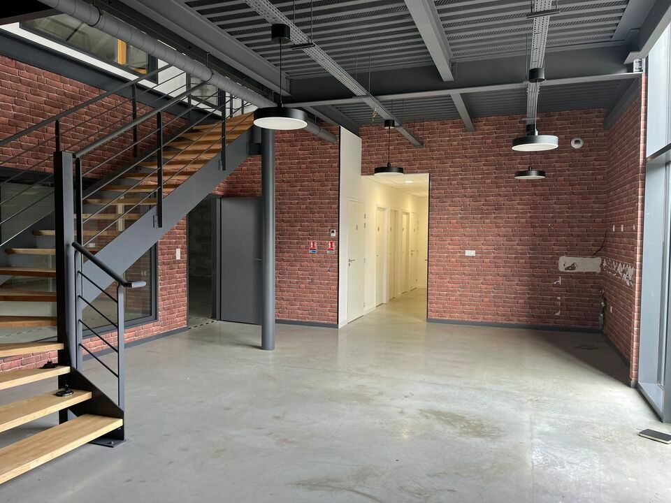 SAINT MALO : A LOUER LOCAL D'ACTIVITE / BUREAUX 