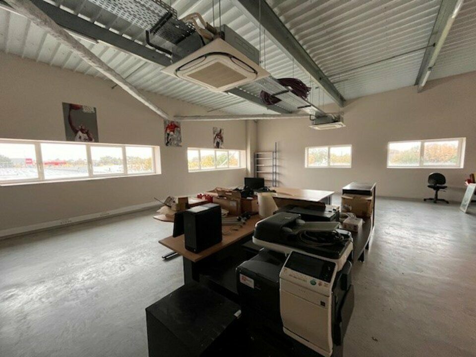 Location bureaux 217 m² non divisibles