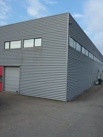 Location entrepot 230 m² non divisibles