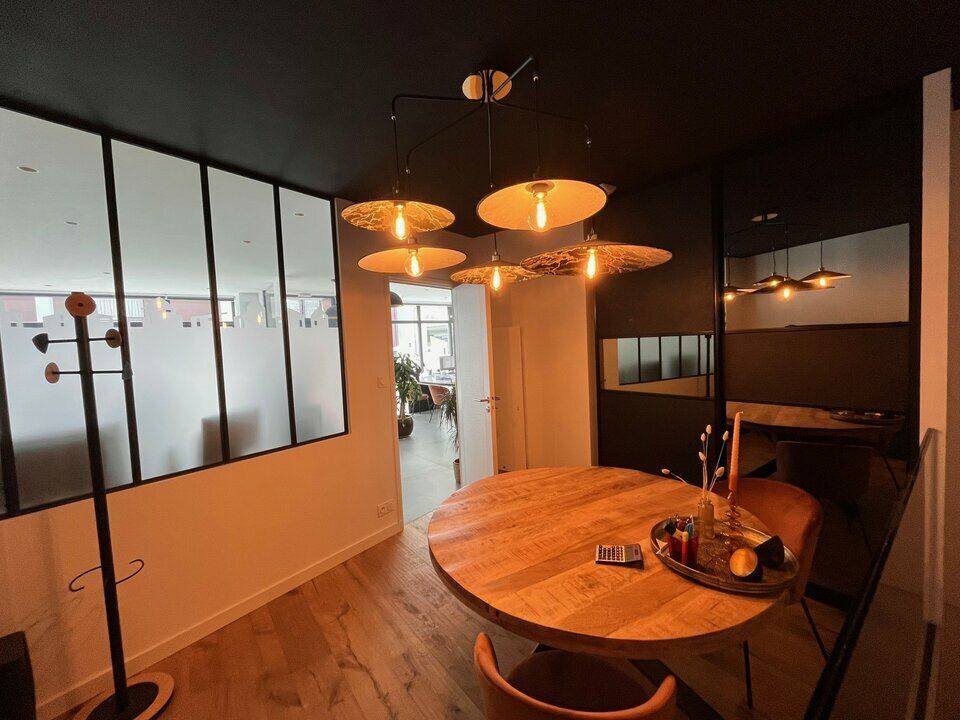 A LOUER - BUREAUX - VANNES CENTRE