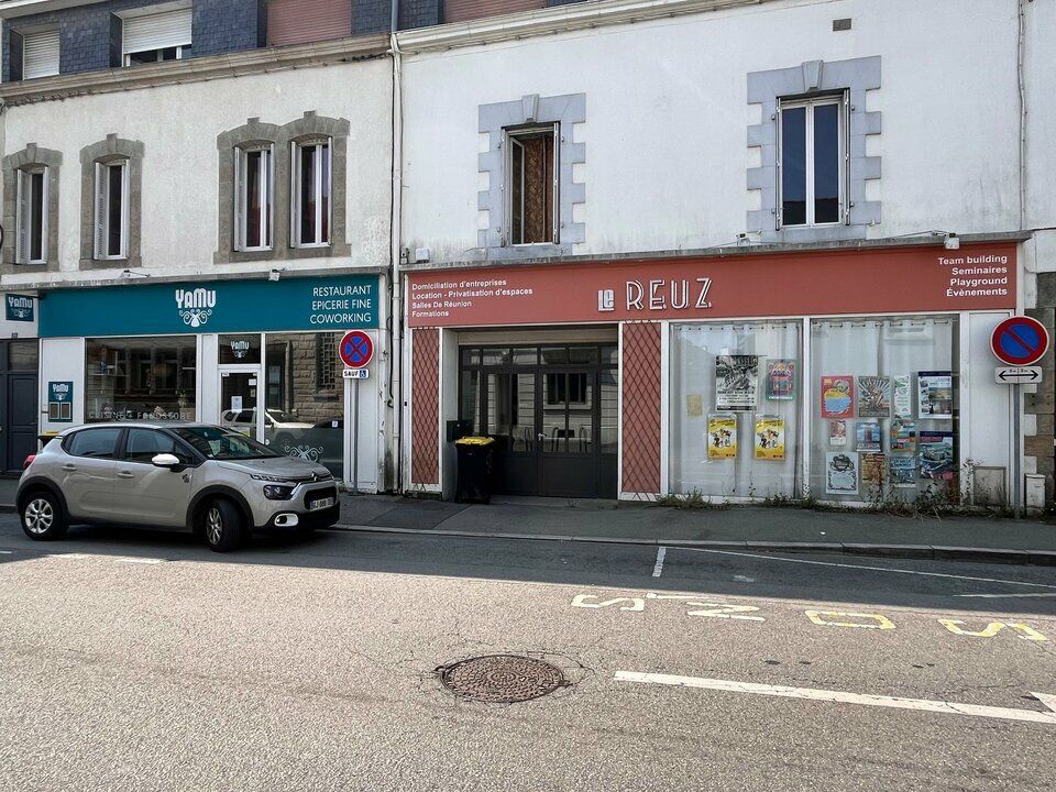 Location local commercial 310 m² non divisibles