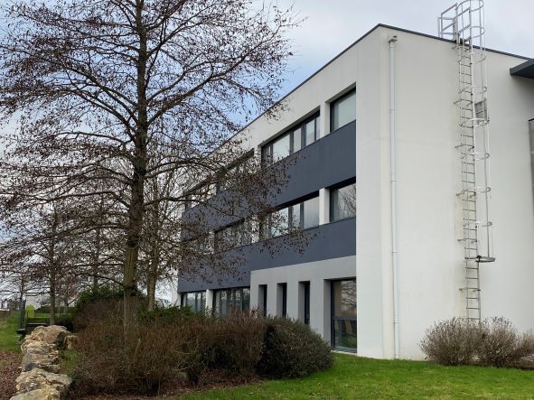 Location bureaux 160 m² non divisibles