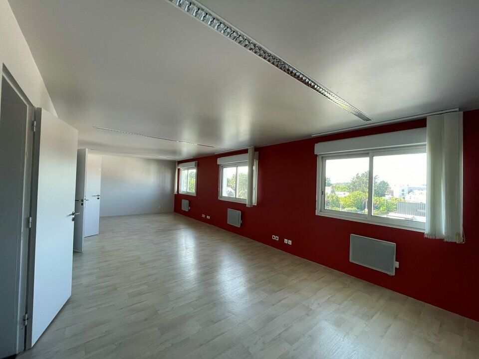 Location bureaux 130 m² non divisibles