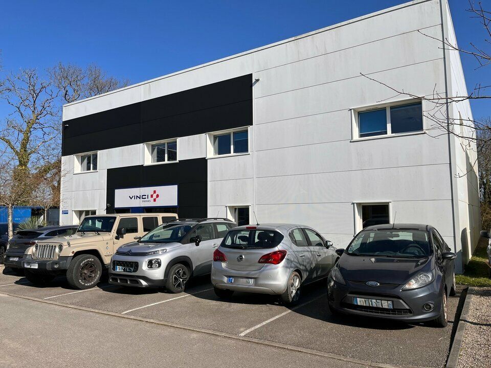 A LOUER - BUREAUX - CRACH