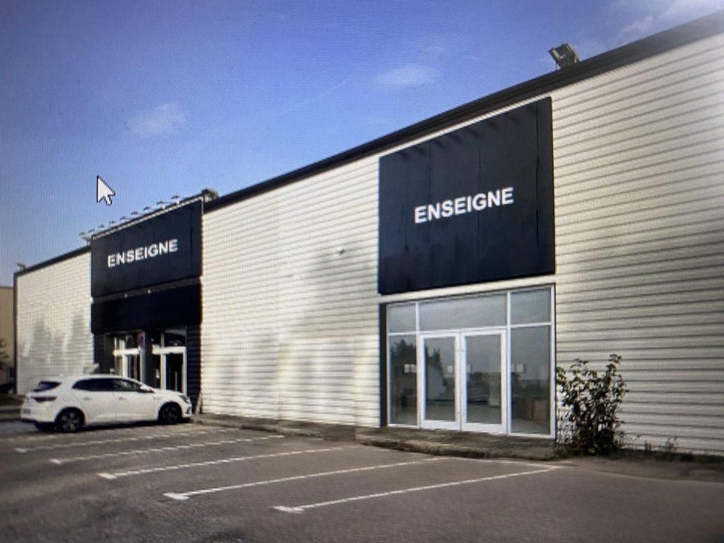 Location local commercial 316 m² à Romans-sur-Isère