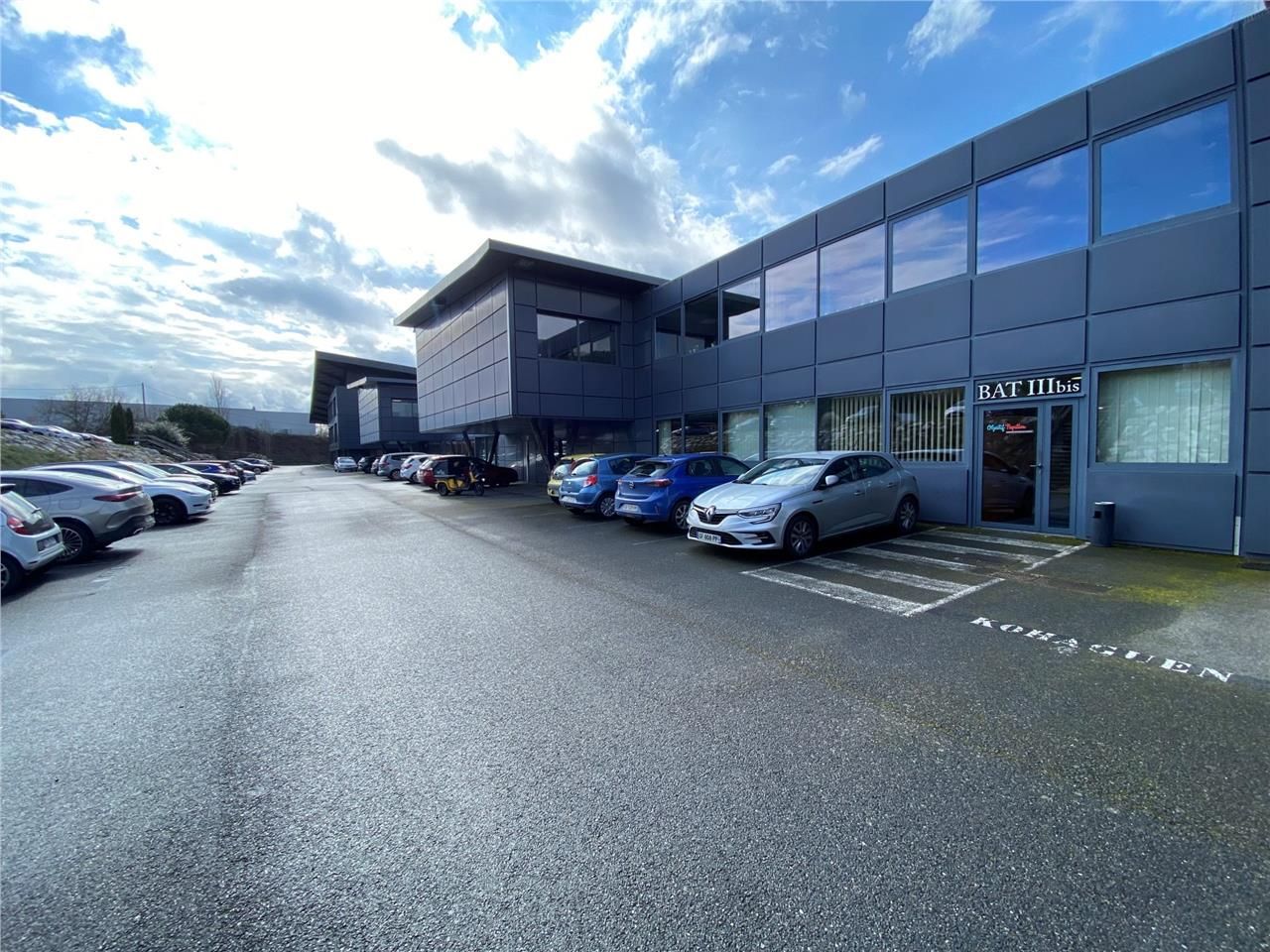 Location bureaux 211 m² à Saint-Jean