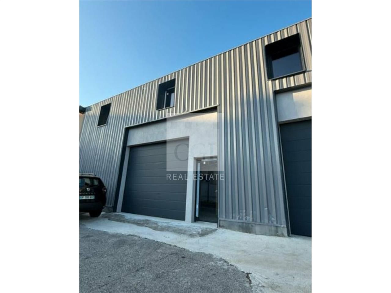 Vente local d''activites 120 m² non divisibles