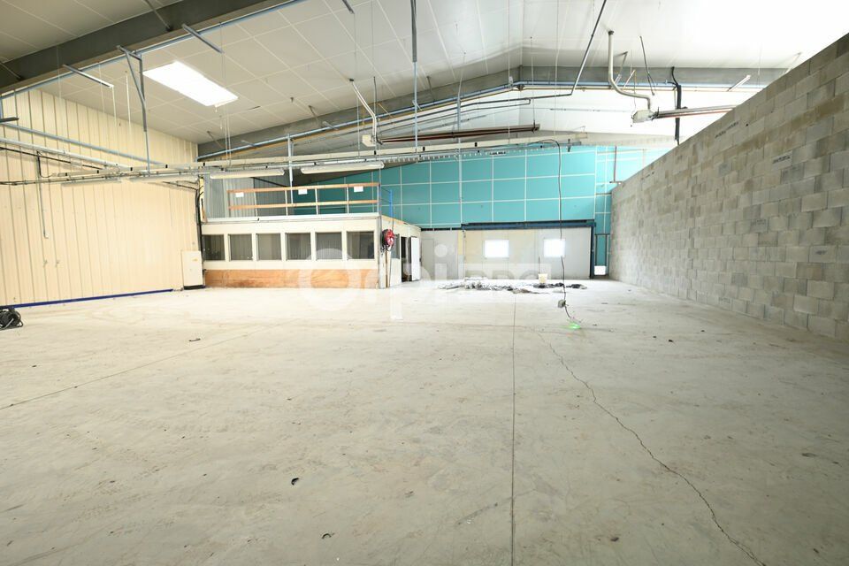 Location local d''activites 380 m² non divisibles