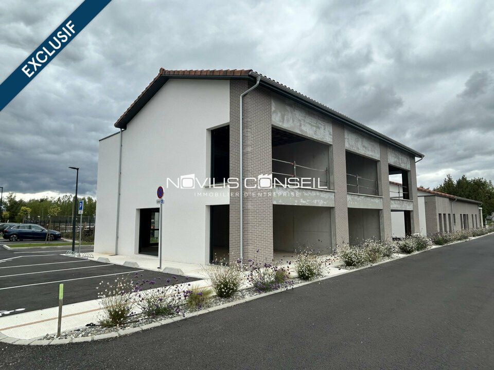 Location local professionnel 463 m² divisibles à partir de 41.5 m²