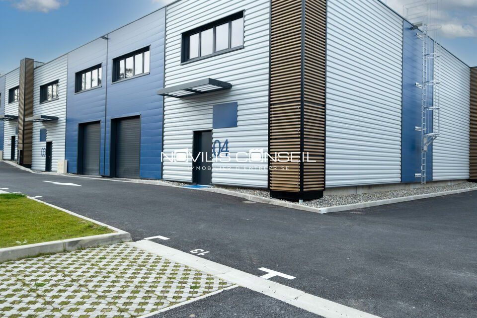 Location activité/entrepôt - 325 m²