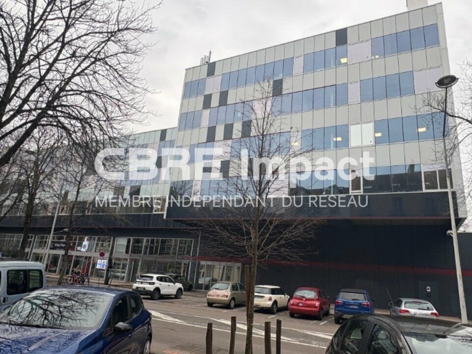 Location bureaux 223 m² non divisibles