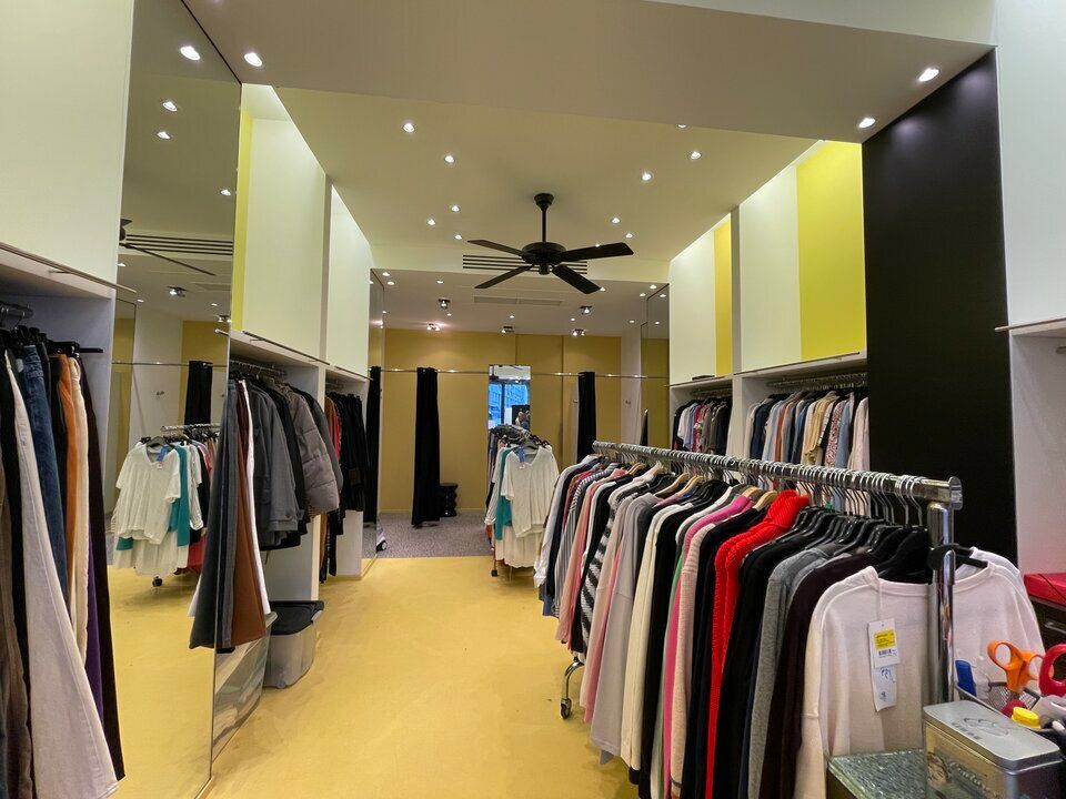 Location local commercial 61 m² non divisibles