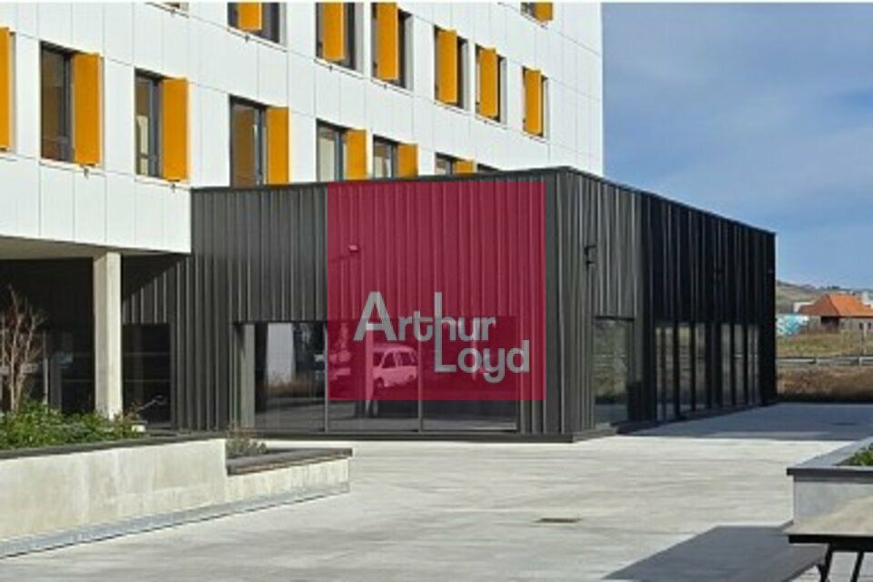 CLERMONT-FERRAND LA PARDIEU A  VENDRE LOCAL COMMERCIAL 283  M²