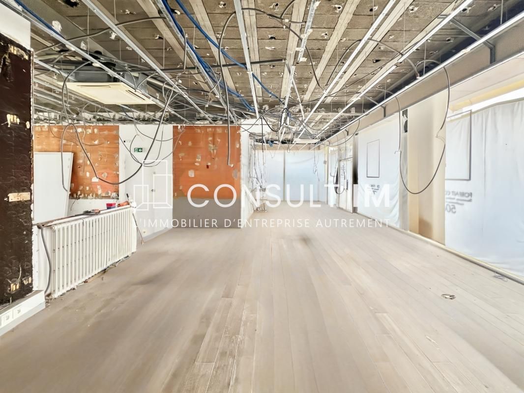 Vente local commercial 185 m² non divisibles