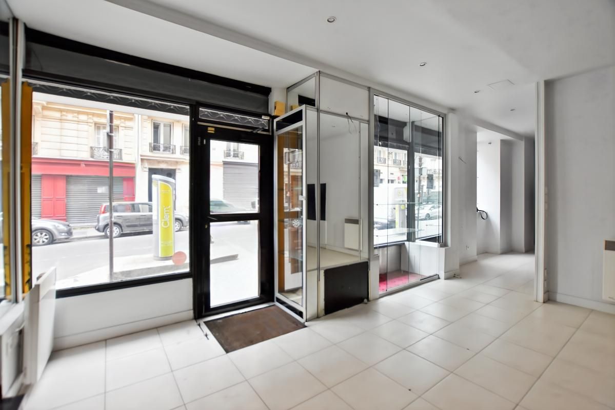 Location local commercial 45 m² non divisibles
