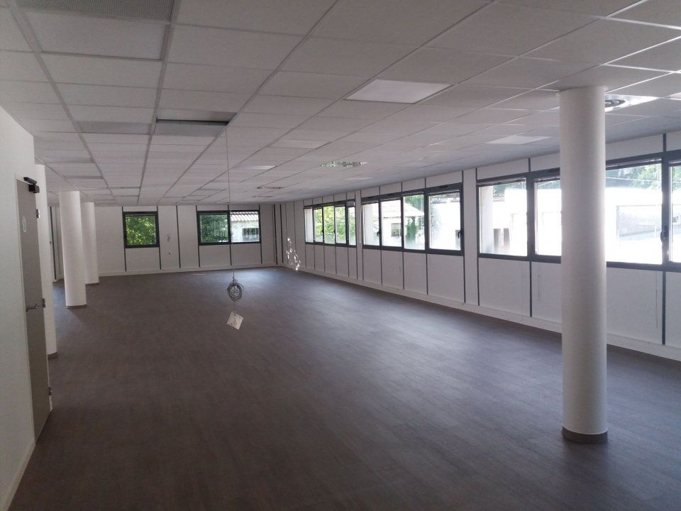 Location bureaux 1171 m² divisibles à partir de 197 m²