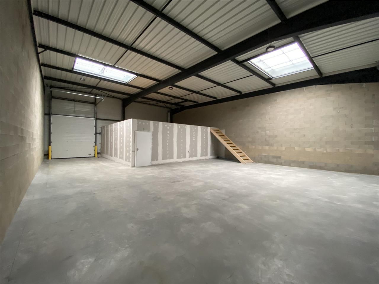 Location local 209 m² à Dreux