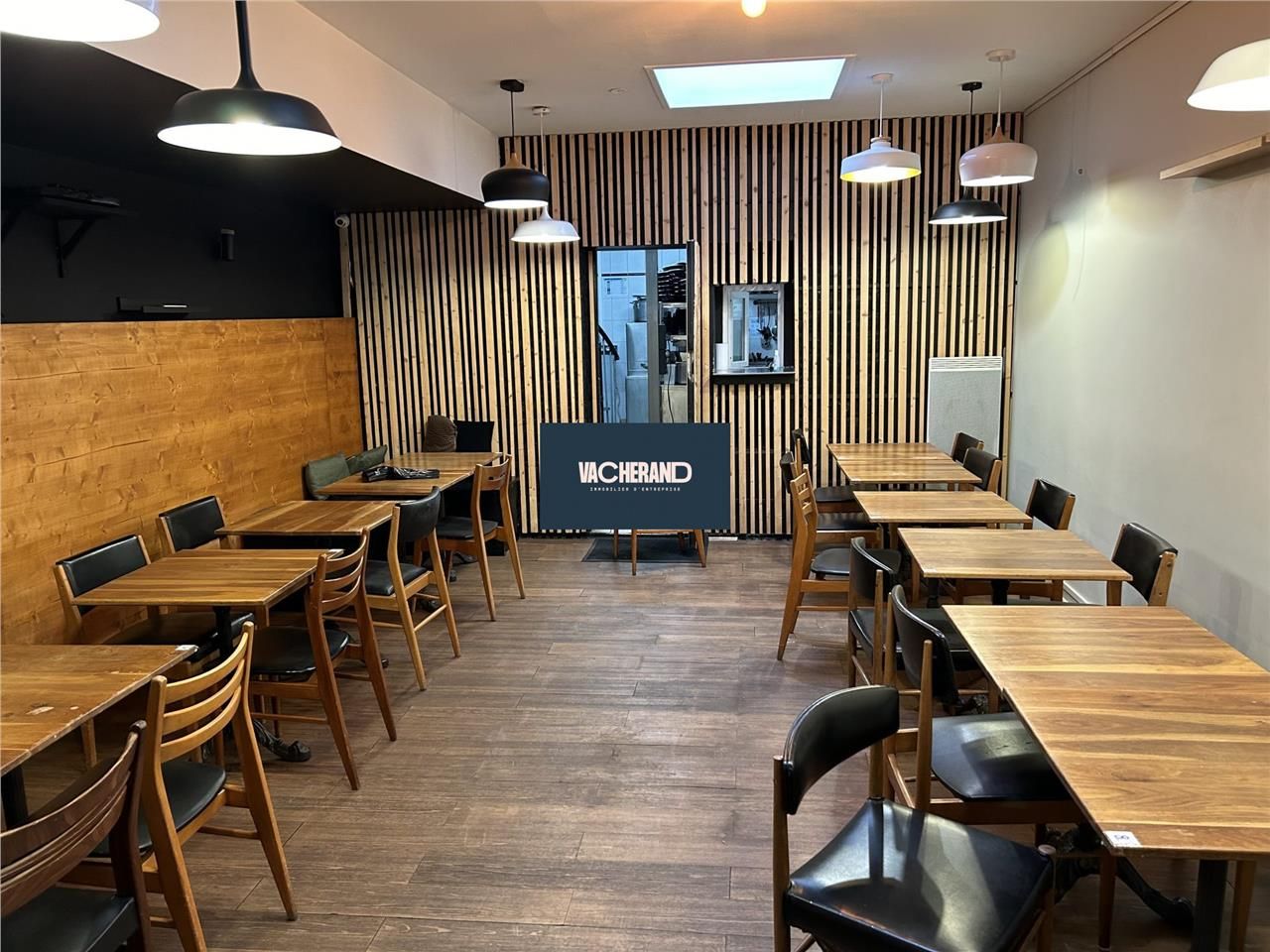 Location local commercial 70 m² à Lille