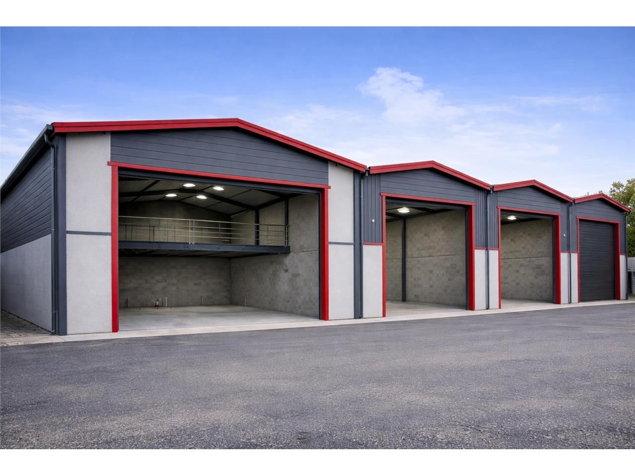 Vente local 890.00 m² à ANGLET