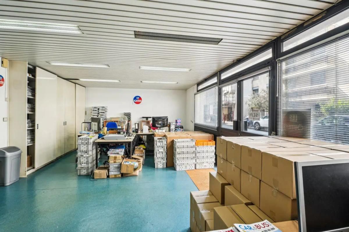 Vente bureaux 143 m² non divisibles