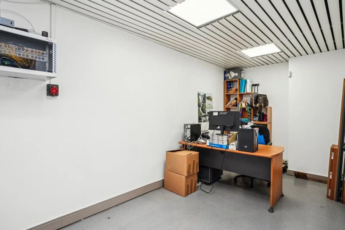 Vente bureaux 143 m² non divisibles