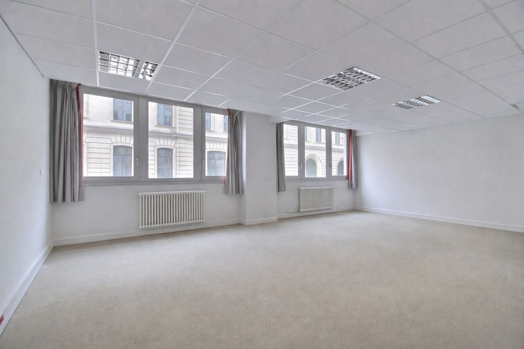 Vente bureaux 376 m² non divisibles