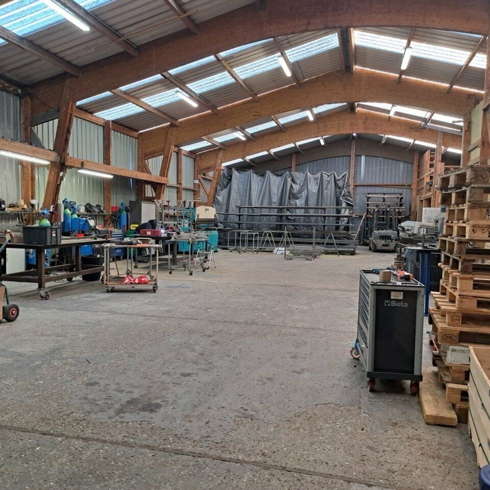 Vente local d''activites 480 m² non divisibles