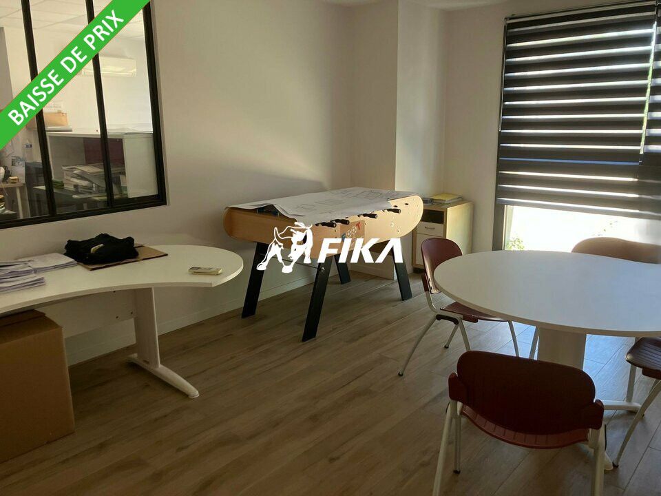 VEND ENTREPOT D'ACTIVITÉ 1200 m² (82710) BRESSOLS