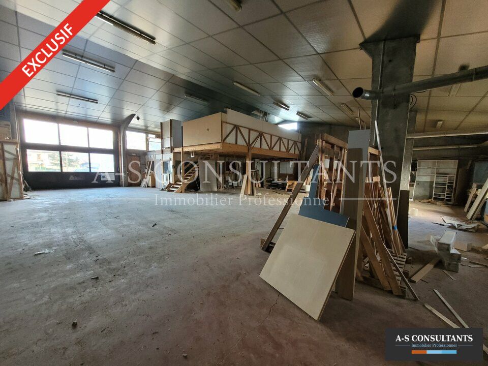 Location local d''activites 480 m² non divisibles