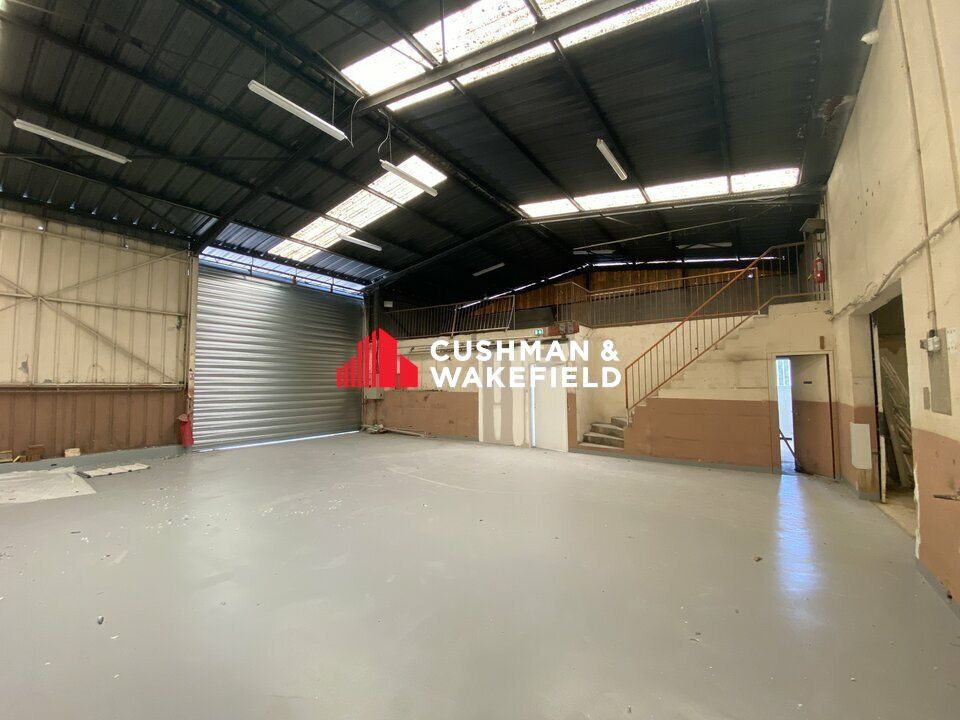 Location activité/entrepôt - 320 m²