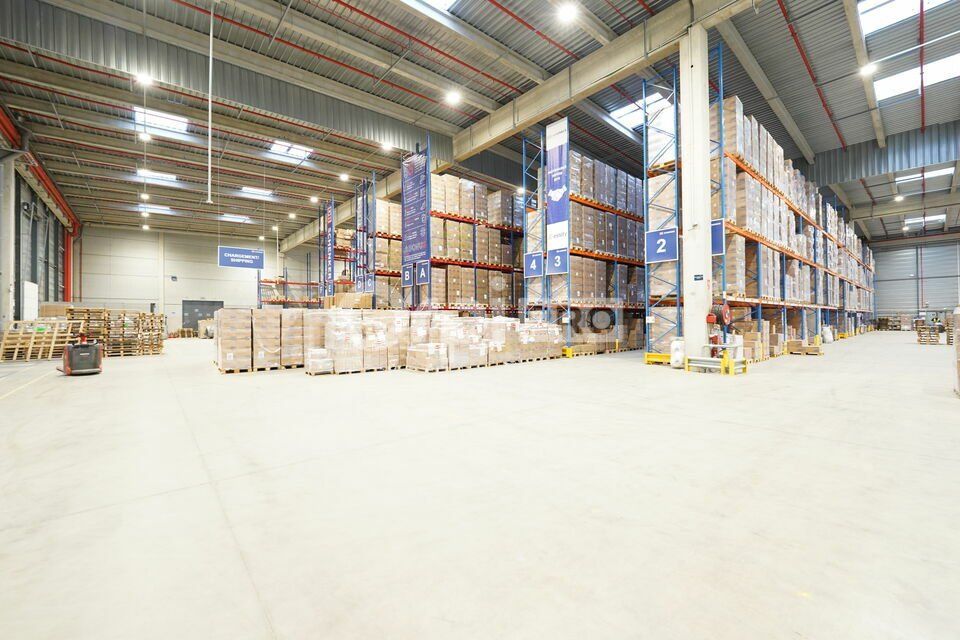 A LOUER SURFACE LOGISTIQUE