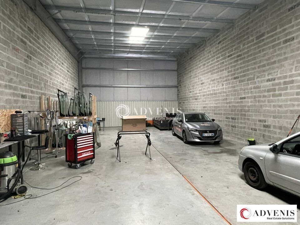 Location local d''activites 295 m² non divisibles