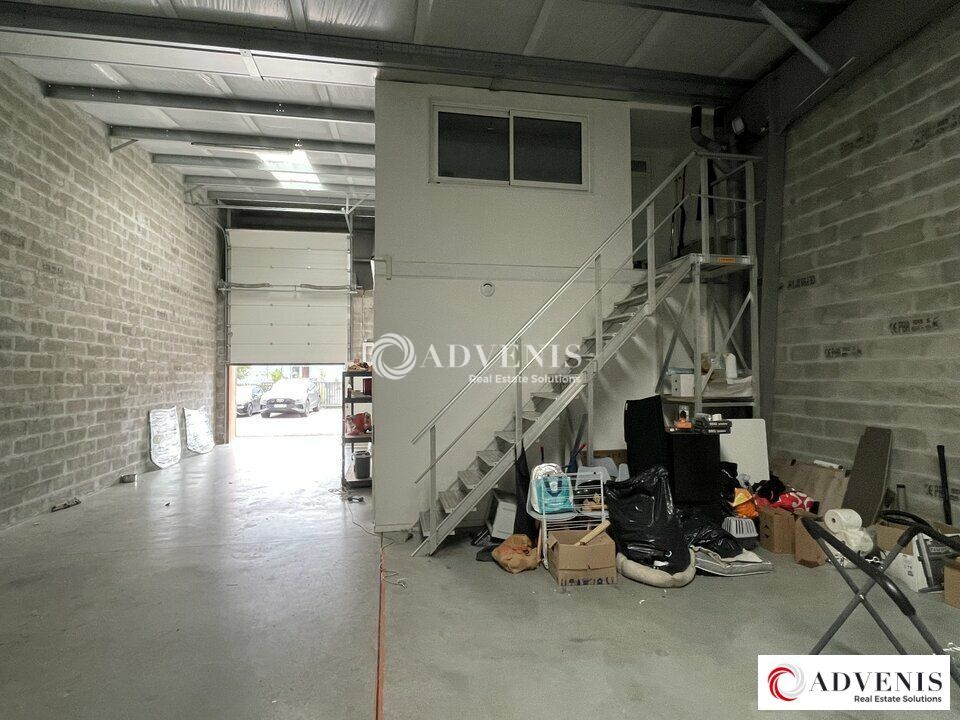 A LOOUER - LOCAL D'ACTIVITE DE 295 M² - SECTEUR DYNAMIQUE