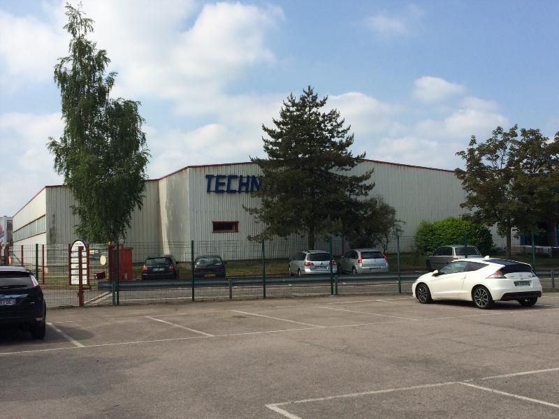 Location local d''activites 1804 m² non divisibles