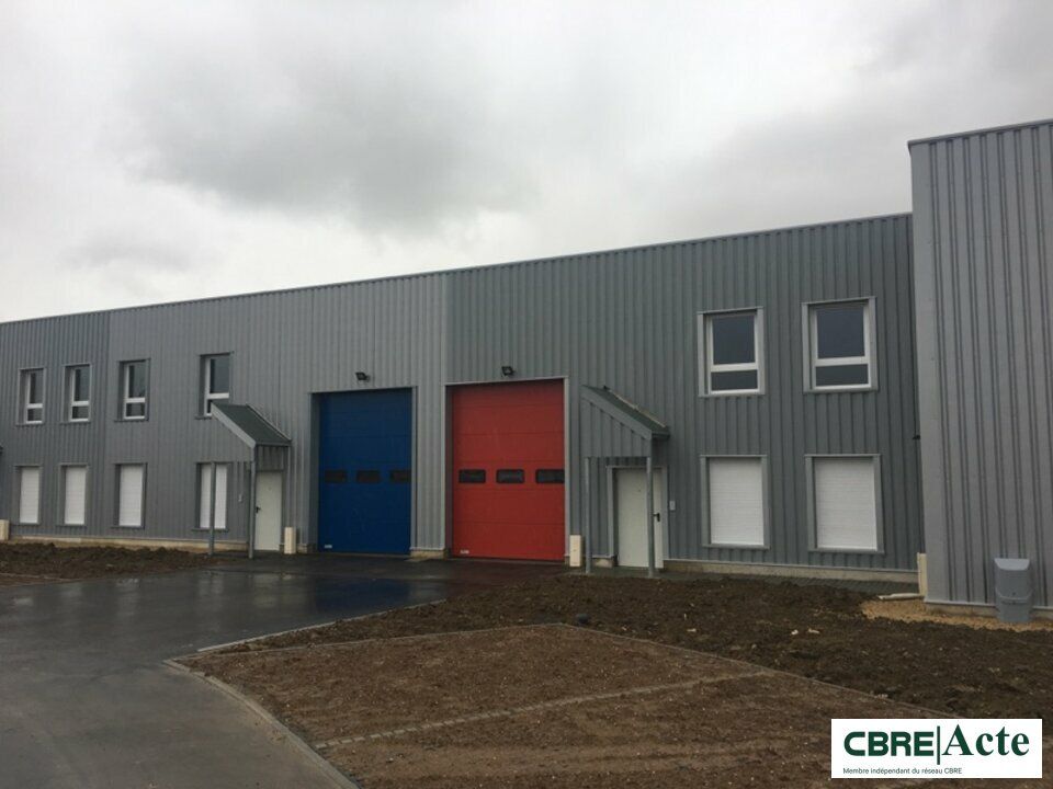 Location local d''activites 267.59 m² non divisibles