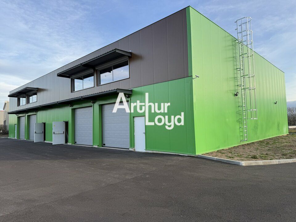 Location local d''activites 700 m² divisibles à partir de 320 m²