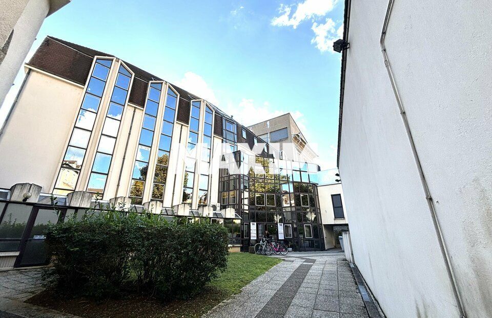 Location bureaux 364 m² non divisibles