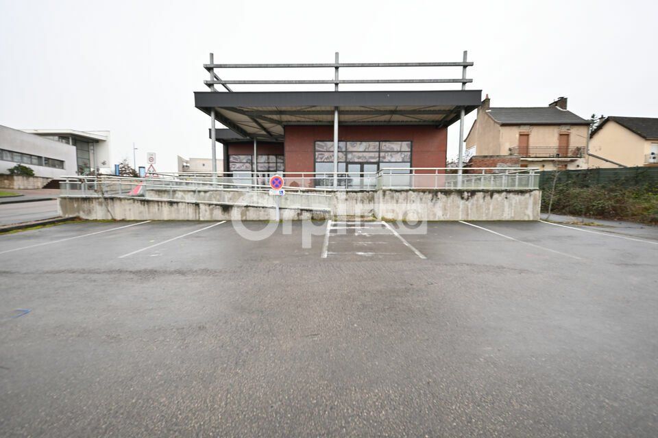 Location local commercial 350 m² non divisibles