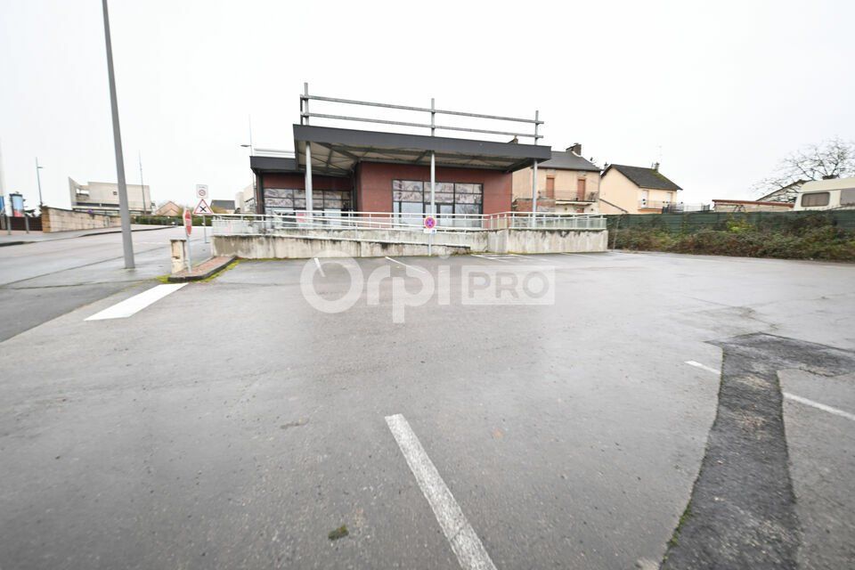 LOCAL COMMERCIAL A LOUER - 350 m² - TORCY
