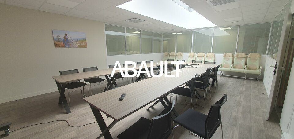 TOULOUSE THIBAUD -  A VENDRE -  Locaux d'activités d'une surface d'environ 1547 m²