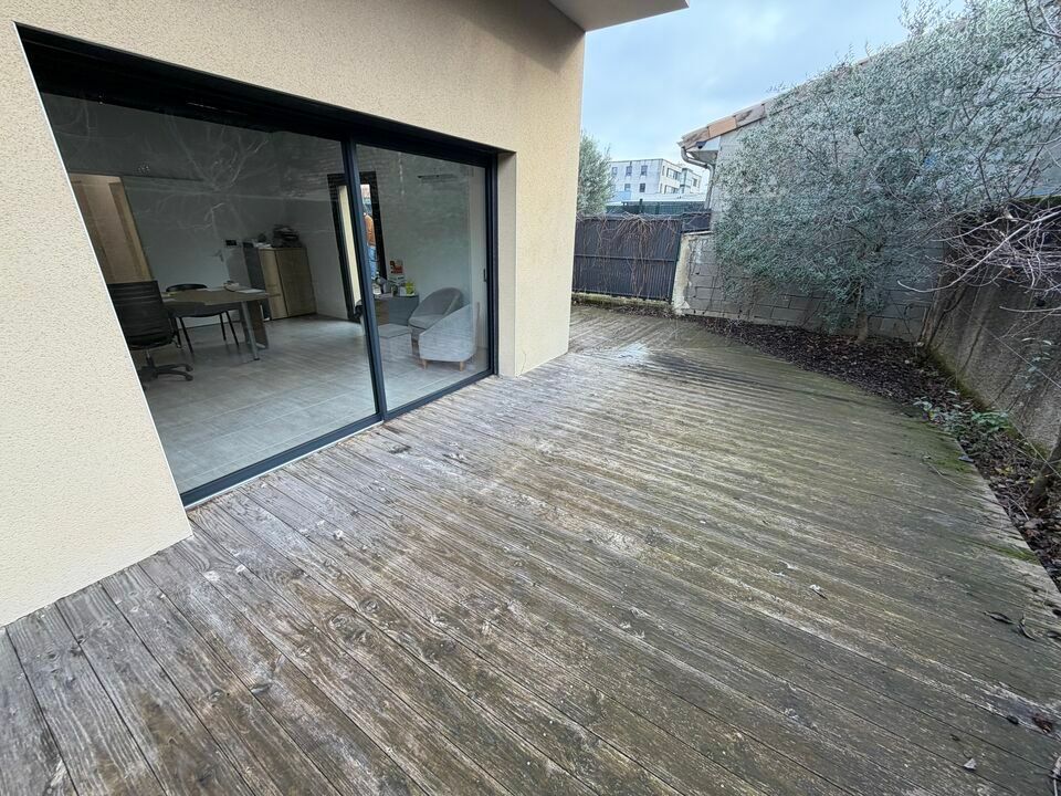 A LOUER - VALENCE - LOCAL NEUF