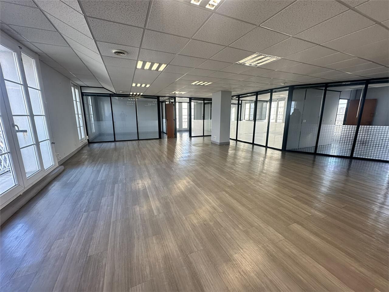 Location bureaux 253.00 m² à LE HAVRE