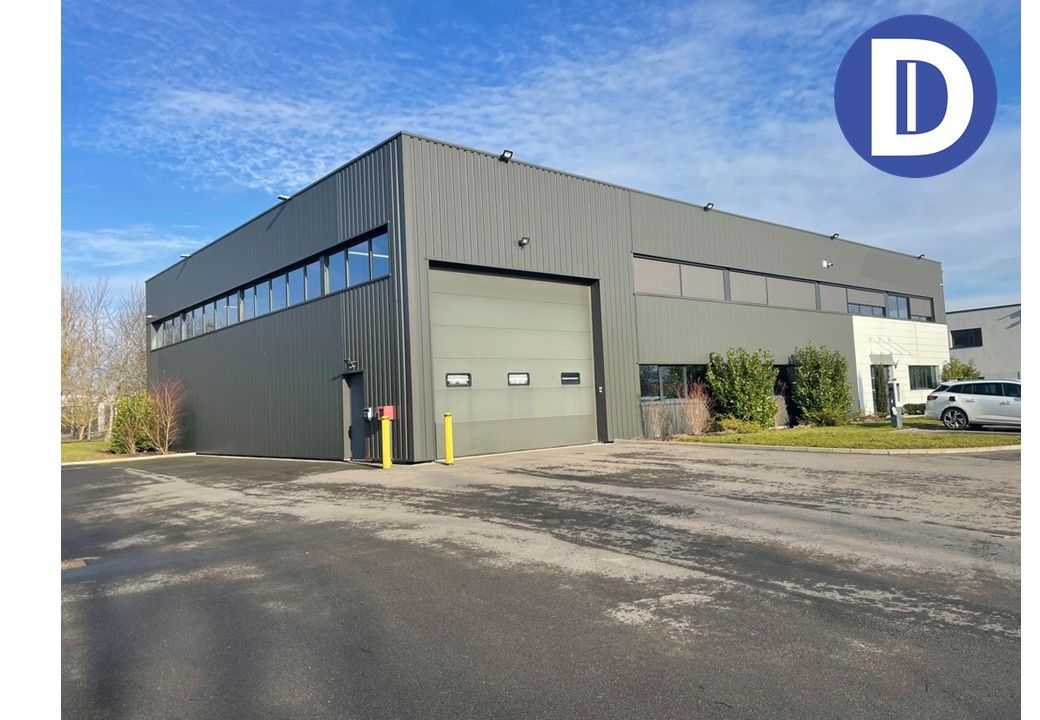 Vente activites 832.00 m² non divisibles