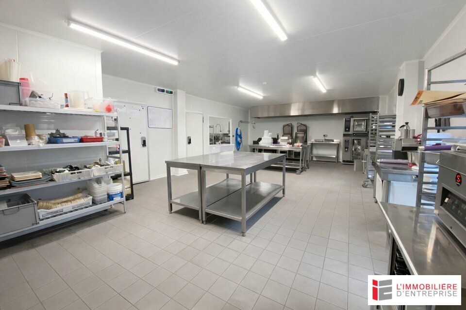 Location local d''activites 395 m² non divisibles
