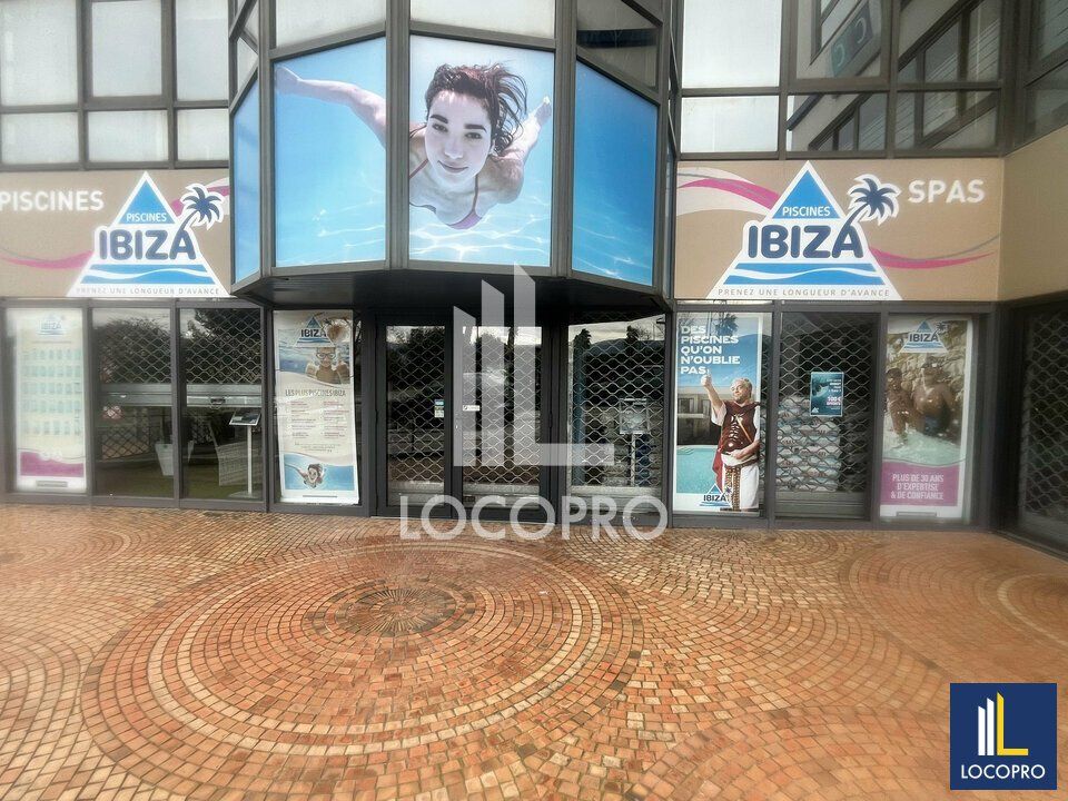 A LOUER - LOCAL COMMERCIAL - 550 M2 - ANTIBES 
